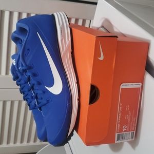 NIKE Lunar Clipper Turf '17 Athletic Shoe